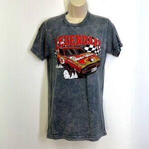 Buc-ees - Gray Tye Dyed Legendary Race Car Graphic Short Sleeve T Size Small